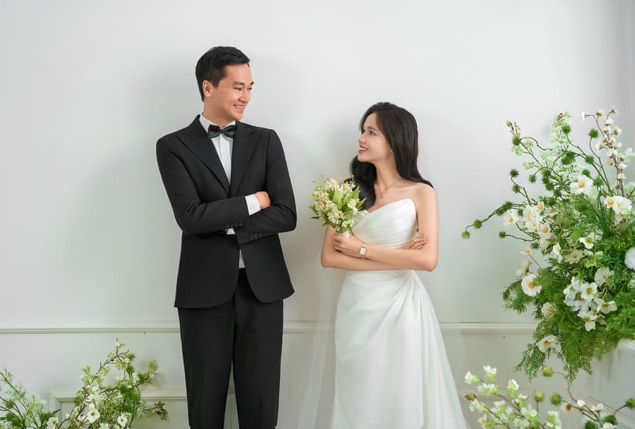 Khoảnh khắc ôm nhau của gia đình